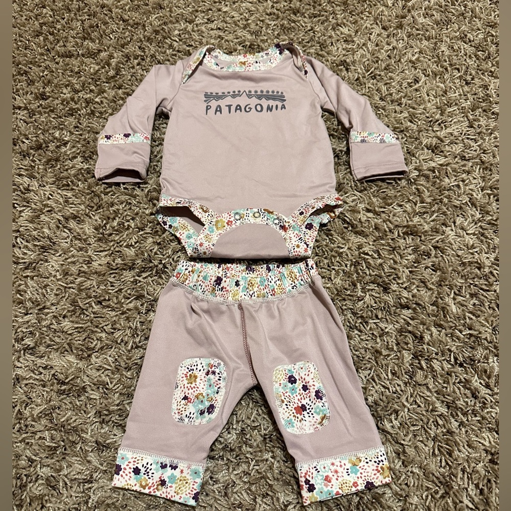 Baby Patagonia set